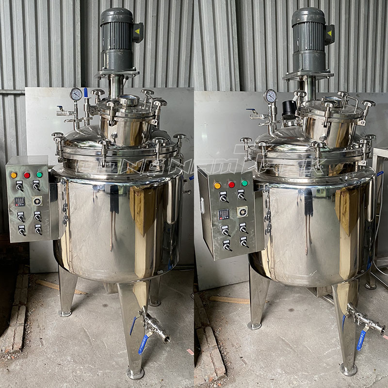 Máy cô đặc chân không